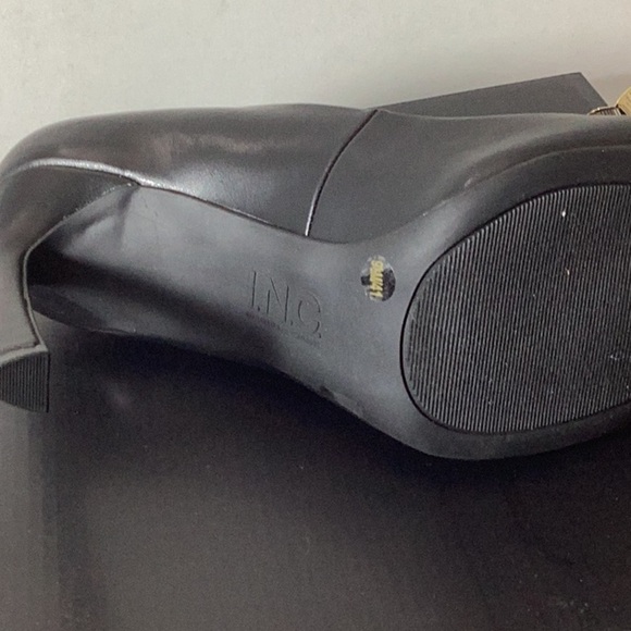 I.n.c. International Concepts Women's Kaleia Flower Pumps - Picture 12 of 12